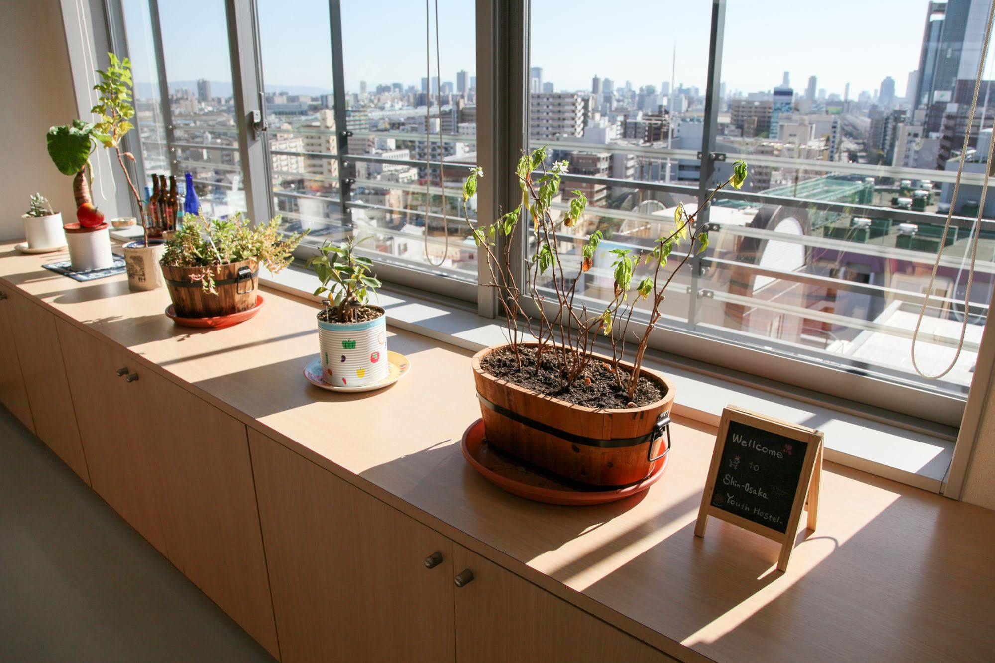 Shin-Osaka Youth Hostel Exterior photo