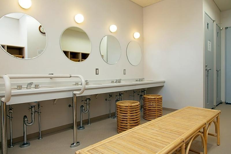 Shin-Osaka Youth Hostel Exterior photo